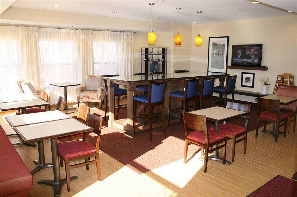 Hampton Inn Абилин Ресторант снимка