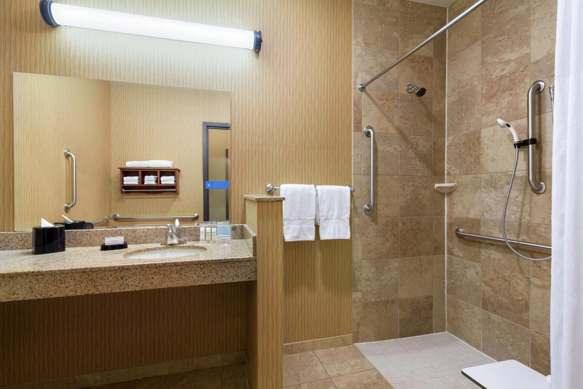 Hampton Inn Абилин Екстериор снимка